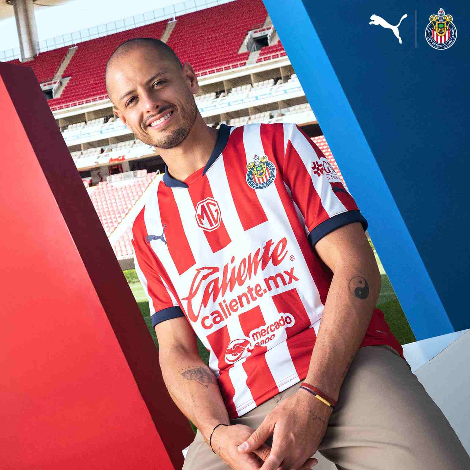 Camisa de las chivas sale